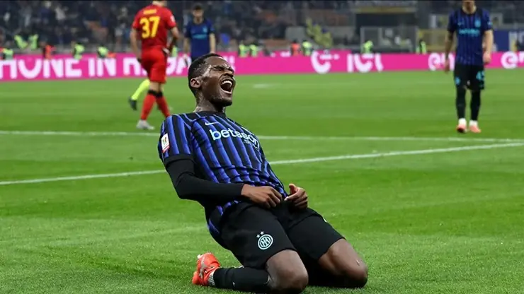 Napoli và Inter Milan giành quyền vào tứ kết Coppa Italia